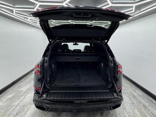 2020 BMW X5 M50i