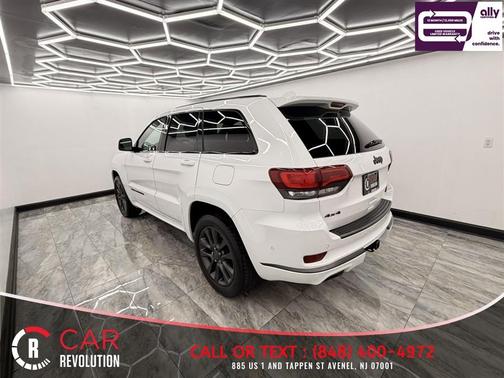 White 2019 Jeep Grand Cherokee Altitude
