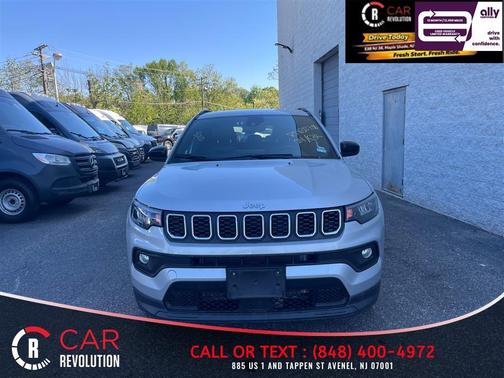 Silver 2024 Jeep Compass Latitude