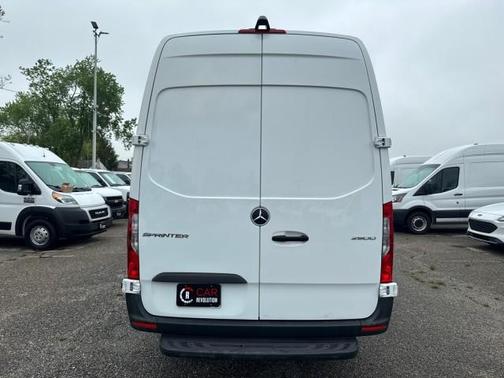 2023 Mercedes-Benz Sprinter 2500 HR GAS 170''