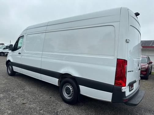 2023 Mercedes-Benz Sprinter 2500 HR GAS 170''