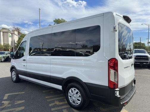 2022 Ford Transit-350 XLT