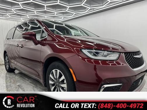 2021 Chrysler Pacifica Hybrid Touring L