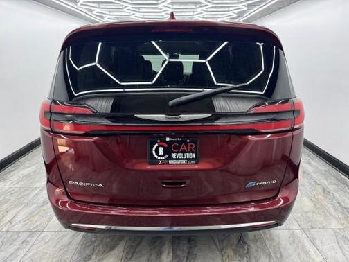 2021 Chrysler Pacifica Hybrid Touring L