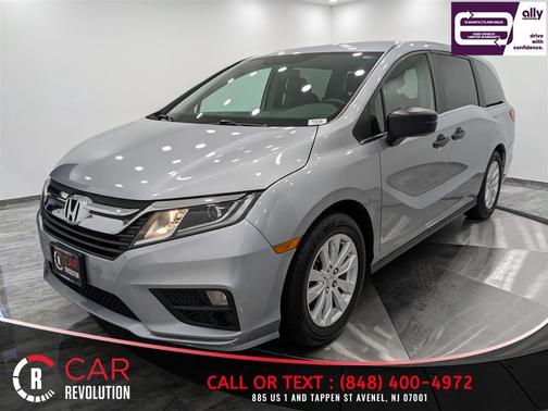 Silver 2018 Honda Odyssey LX
