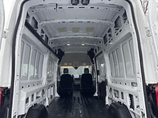 2022 Ford Transit-350 Base