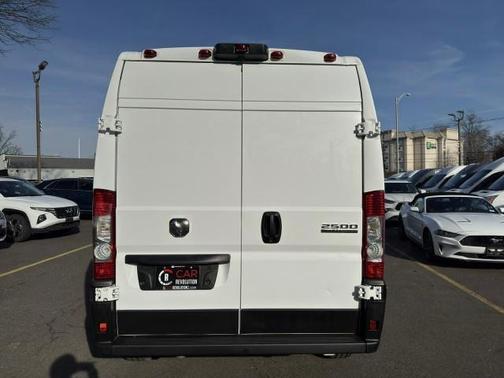 White 2025 RAM ProMaster 2500 High Roof