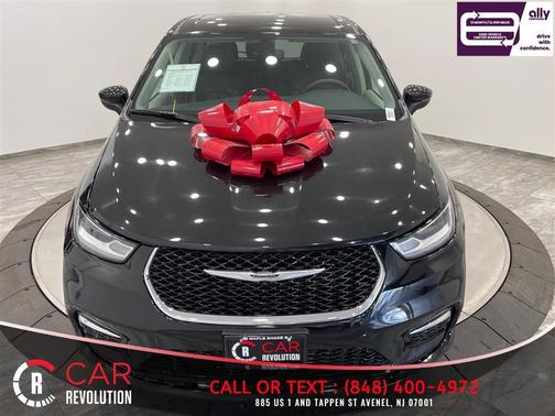 Black 2023 Chrysler Pacifica Touring-L