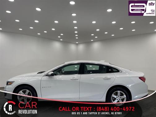 White 2022 Chevrolet Malibu LT