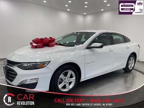 White 2022 Chevrolet Malibu LT