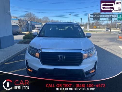 White 2023 Honda Ridgeline RTL