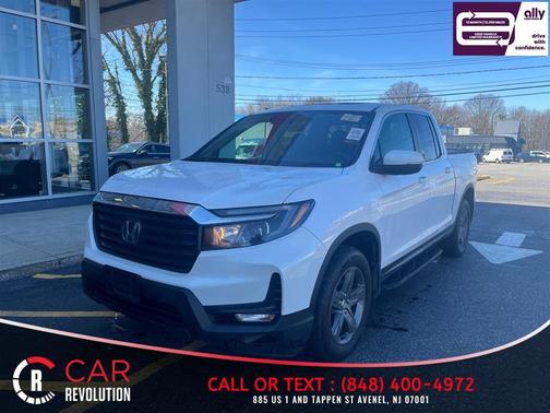 White 2023 Honda Ridgeline RTL