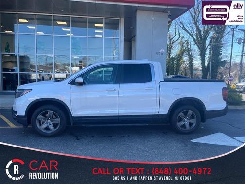 White 2023 Honda Ridgeline RTL