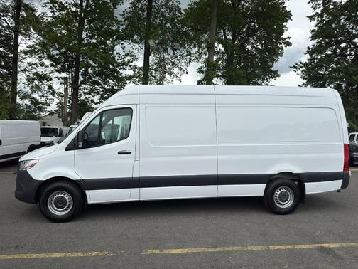2023 Mercedes-Benz Sprinter 2500 HR GAS 170''