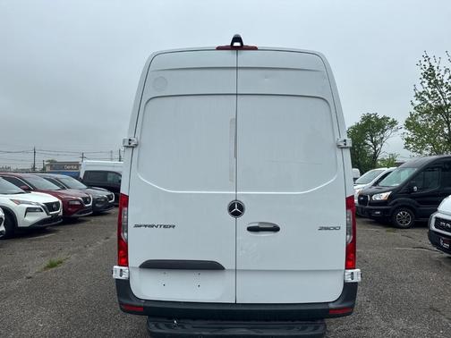 2023 Mercedes-Benz Sprinter 2500 HR GAS 170''