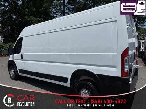 White 2024 RAM ProMaster 2500 High Roof