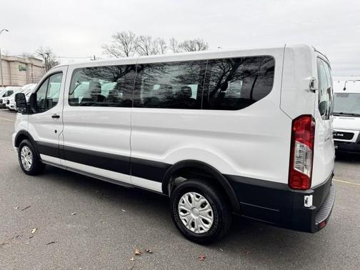 2022 Ford Transit-350 XLT