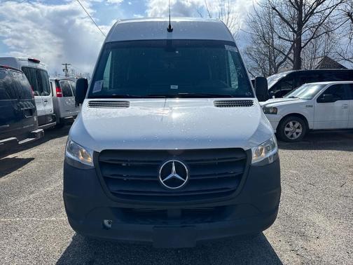 2023 Mercedes-Benz Sprinter 2500 HR GAS 170''