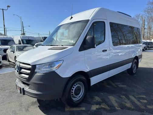 2024 Mercedes-Benz Sprinter 2500 144 WB Standard Roof Passenger