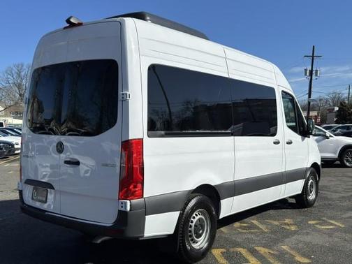 2024 Mercedes-Benz Sprinter 2500 144 WB Standard Roof Passenger