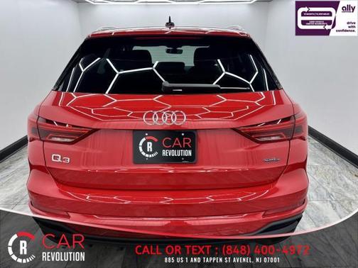 2024 Audi Q3 45 S line Premium