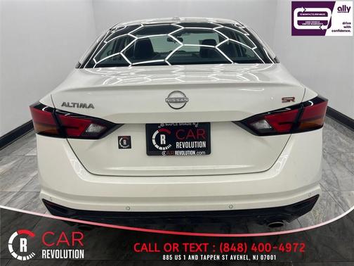 White 2025 Nissan Altima SR