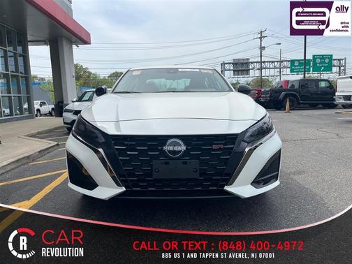 White 2025 Nissan Altima SR