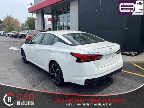 White 2025 Nissan Altima SR