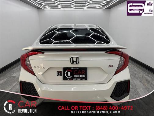 White 2017 Honda Civic Si