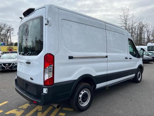 2021 Ford Transit-250 T-250 148'' MR