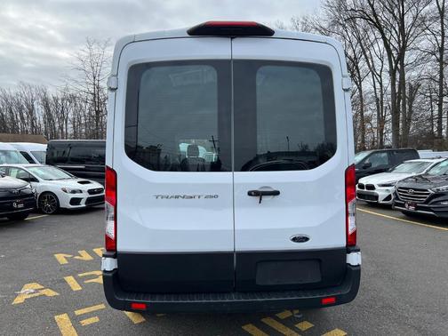 2021 Ford Transit-250 T-250 148'' MR