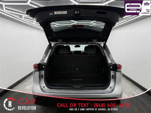 2022 Toyota Highlander Hybrid XLE