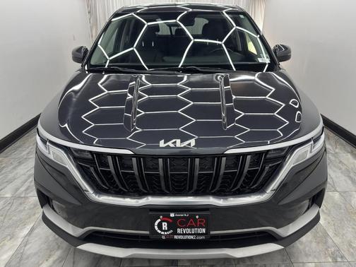 2022 Kia Carnival LXS