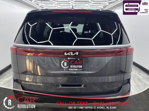 2022 Kia Carnival LXS