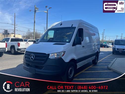 White 2025 Mercedes-Benz Sprinter 2500 ROOF 4-CYL HO 144