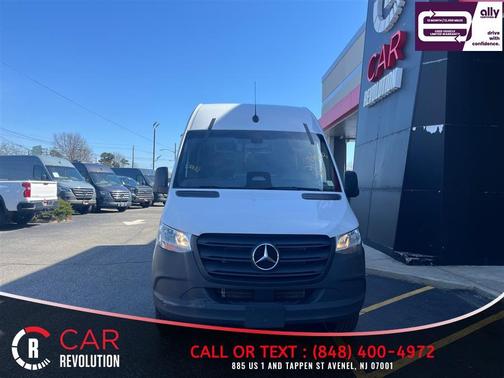 White 2025 Mercedes-Benz Sprinter 2500 ROOF 4-CYL HO 144