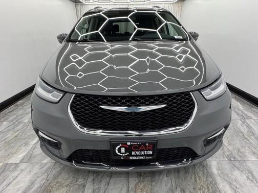 2021 Chrysler Pacifica Hybrid Touring L