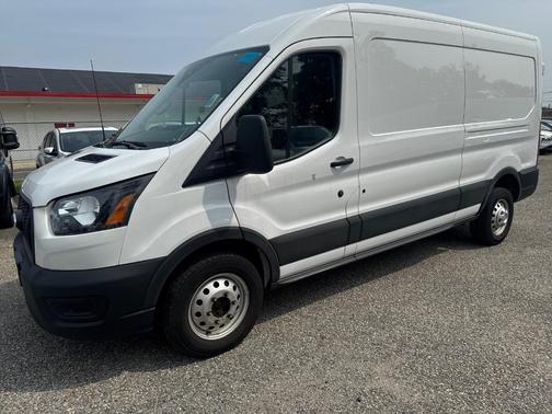 2023 Ford Transit-250 T-250 130'' MR