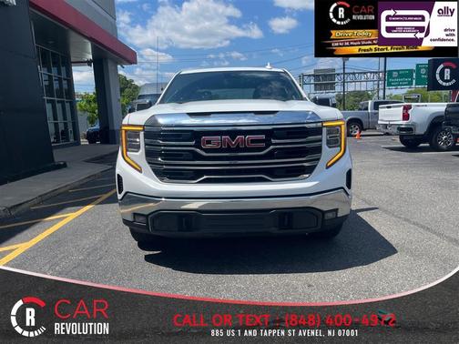 White 2025 GMC Sierra 1500 SLT