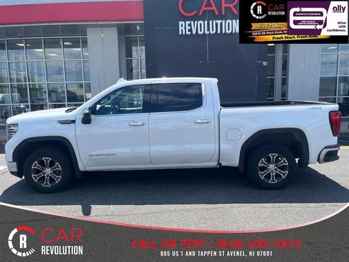 White 2025 GMC Sierra 1500 SLT