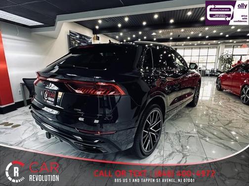 Mythos Black Metallic 2022 Audi Q8 55 Premium Plus