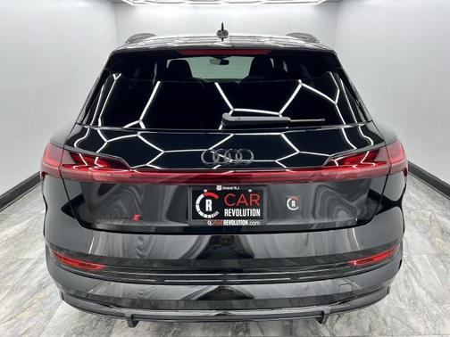 2022 Audi e-tron S Prestige
