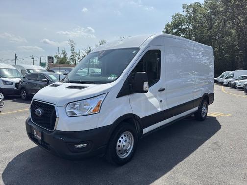 2022 Ford Transit-250 T-250 148'' MR