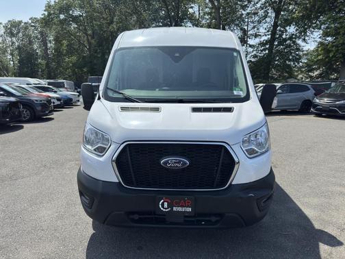 2022 Ford Transit-250 T-250 148'' MR