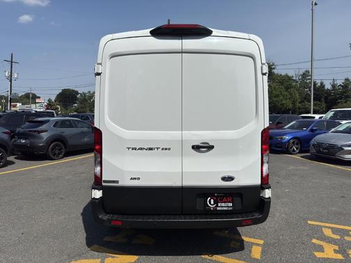 2022 Ford Transit-250 T-250 148'' MR
