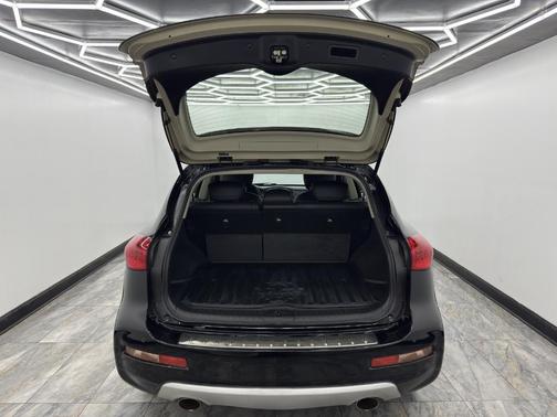 2016 INFINITI QX50 Base