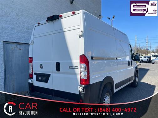 White 2024 RAM ProMaster 2500 High Roof
