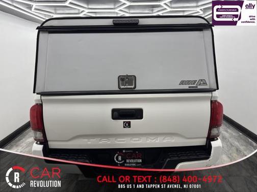 White 2021 Toyota Tacoma SR5