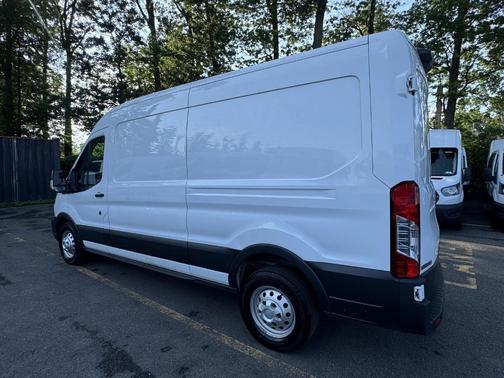 2022 Ford Transit-250 T-250 148'' MR