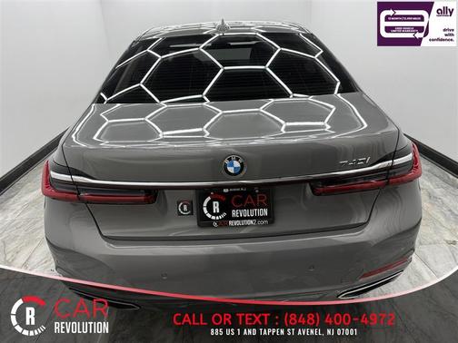 Gray 2020 BMW 740 i
